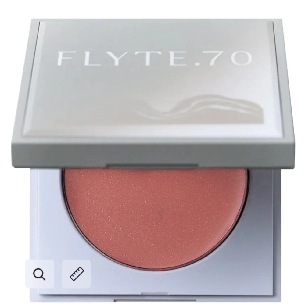 Flyte.70 Cheek.Buds HazyCheek.Crème- Tenderness
